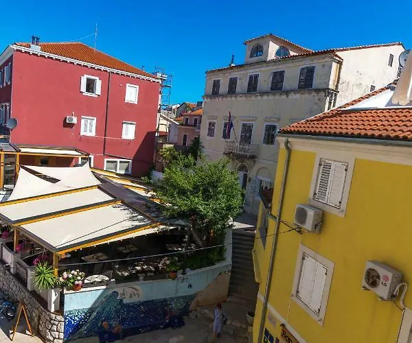 And Jospino Guest house